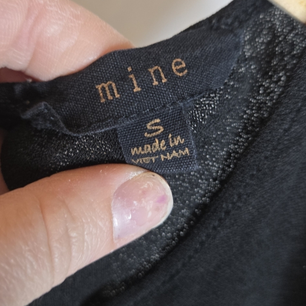Mine Black Ruffle Sleeve Blouse Size Small - Picture 3 of 6